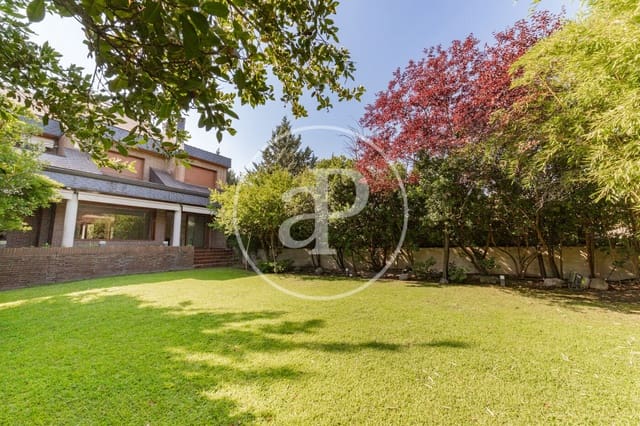 6 sypialnia Willa do wynajęcia w Las Rozas de Madrid z basenem - 4 500 € (Ref: 9164019)