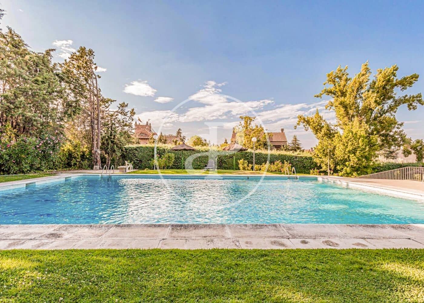 6 sypialnia Willa do wynajęcia w Las Rozas de Madrid z basenem - 4 500 € (Ref: 9164019)