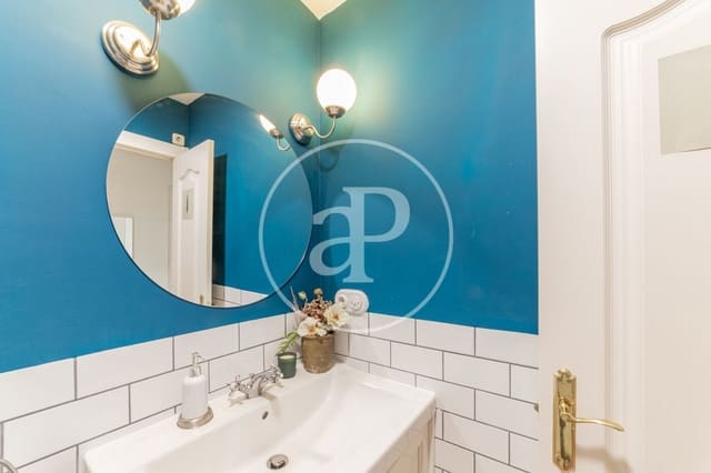 Apartamento de 4 habitaciones en Hispanoamérica, Madrid ciudad en alquiler - 2.900 € (Ref: 9164021)