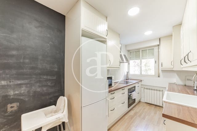 Apartamento de 4 habitaciones en Hispanoamérica, Madrid ciudad en alquiler - 2.900 € (Ref: 9164021)