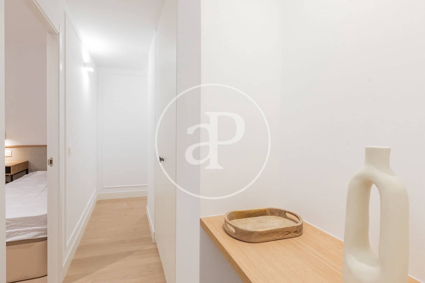 Appartement de 2 chambres à louer à Madrid ville - 2 300 € (Ref: 9166000)