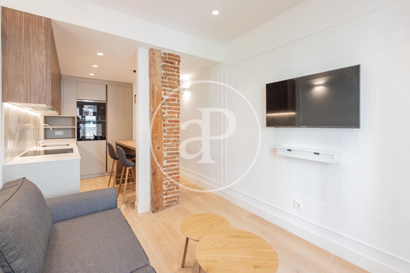 Appartement de 2 chambres à louer à Madrid ville - 2 300 € (Ref: 9166000)
