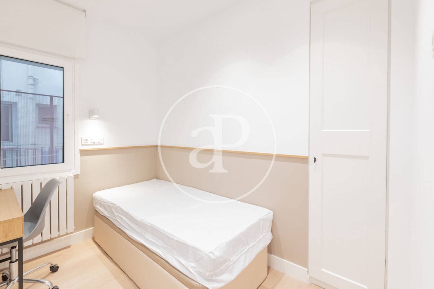 Appartement de 2 chambres à louer à Madrid ville - 2 300 € (Ref: 9166000)