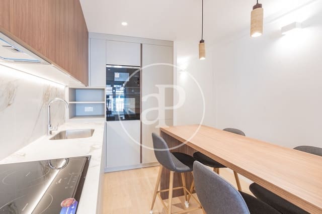 Appartement de 2 chambres à louer à Gaztambide, Madrid ville - 2 300 € (Ref: 9166000)