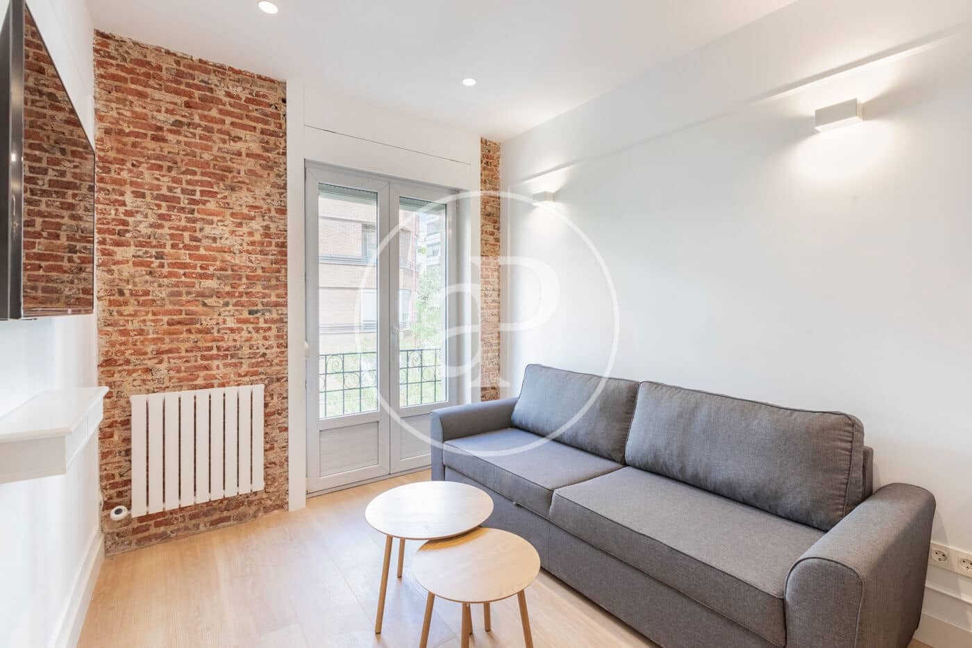 Appartement de 2 chambres à louer à Madrid ville - 2 300 € (Ref: 9166000)