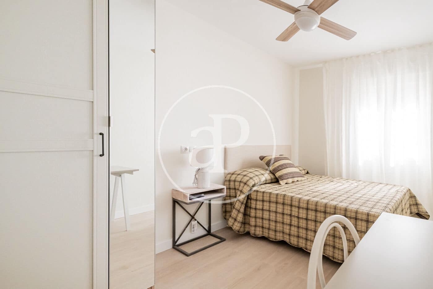 4 sovrum Lägenhet att hyra i Madrid stad - 3 200 € (Ref: 9169734)