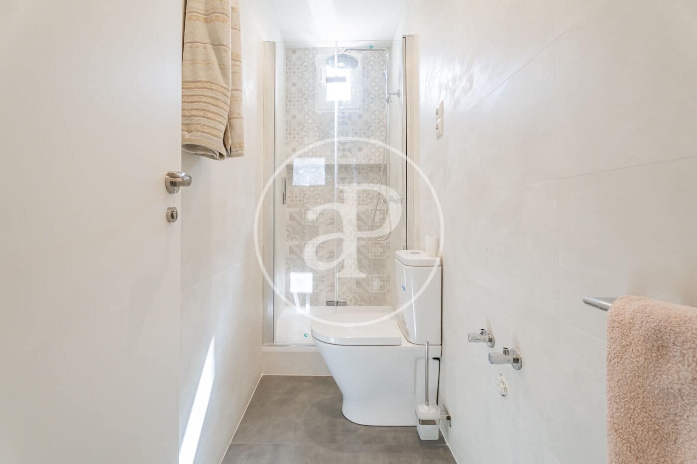 4 sovrum Lägenhet att hyra i Madrid stad - 3 200 € (Ref: 9169734)