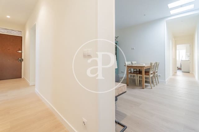 4 sovrum Lägenhet att hyra i Universidad, Madrid stad - 3 200 € (Ref: 9169734)