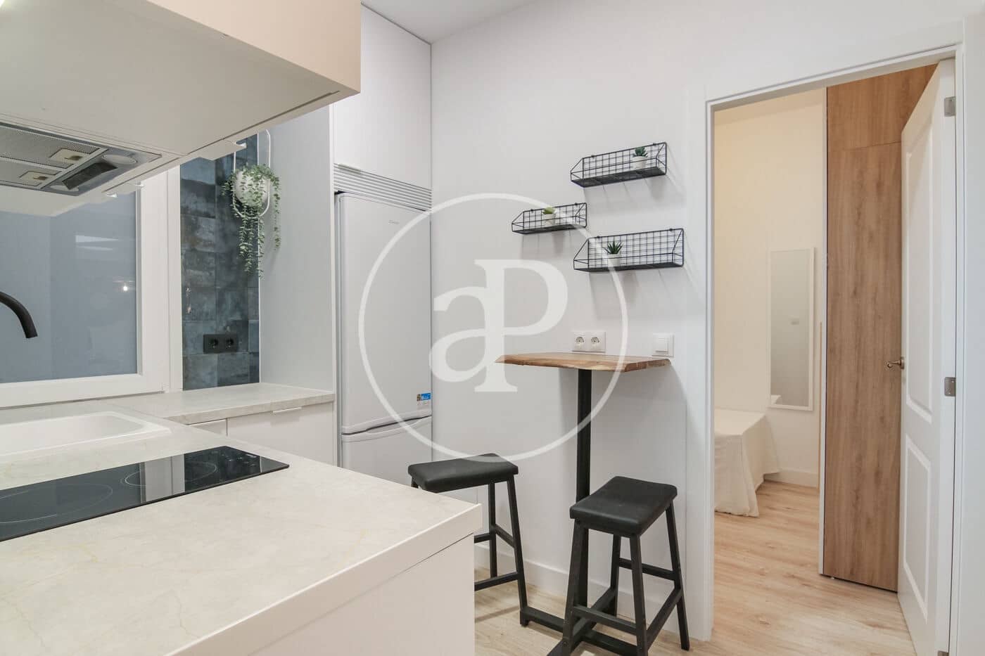 3 soveværelse Lejlighed til leje i Madrid by - € 2.400 (Ref: 9171758)