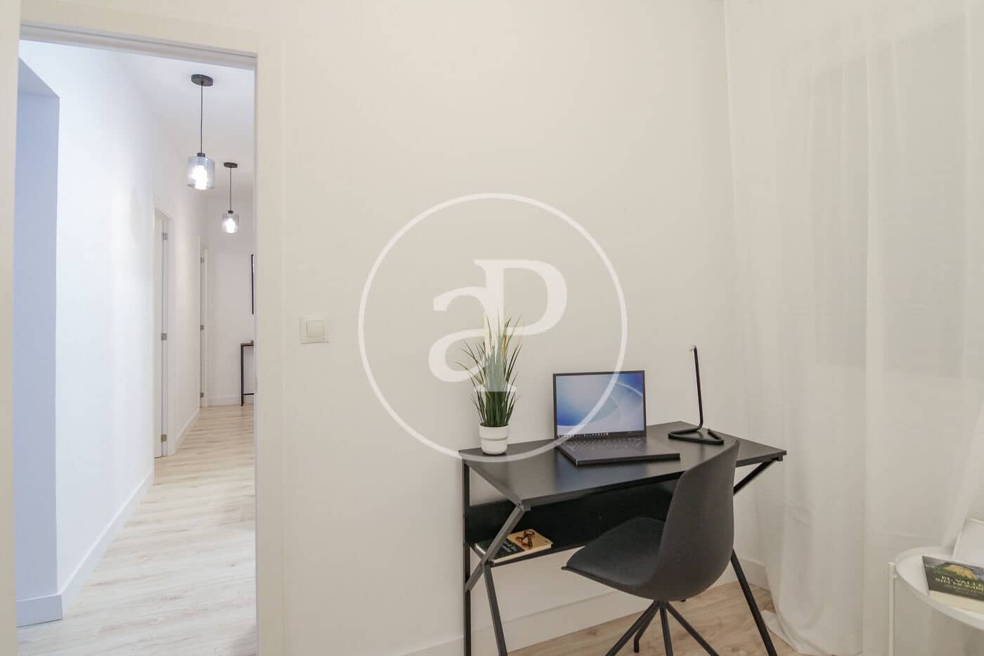 3 soveværelse Lejlighed til leje i Madrid by - € 2.400 (Ref: 9171758)