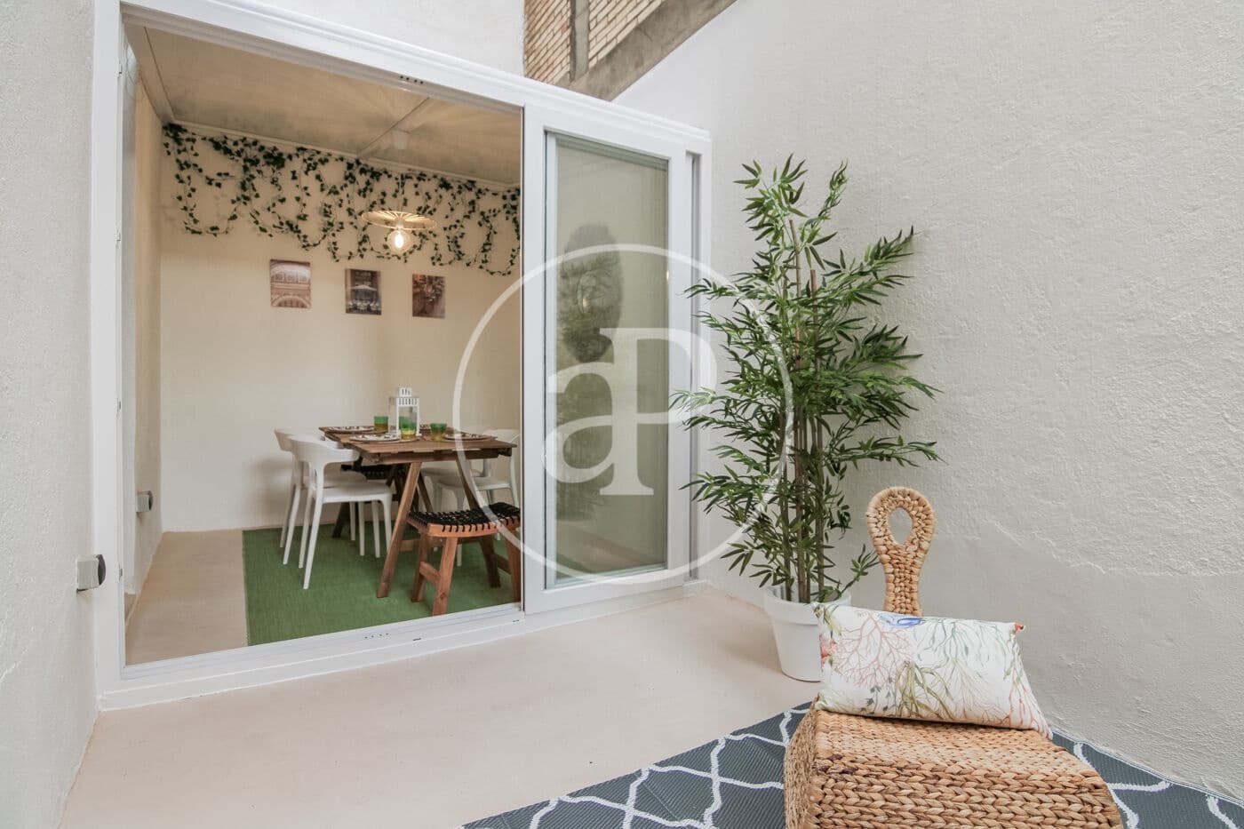 3 soveværelse Lejlighed til leje i Madrid by - € 2.400 (Ref: 9171758)