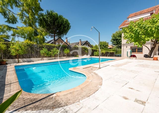 6 soveværelse Villa til salg i Pozuelo de Alarcón med swimmingpool - € 1.450.000 (Ref: 9171761)