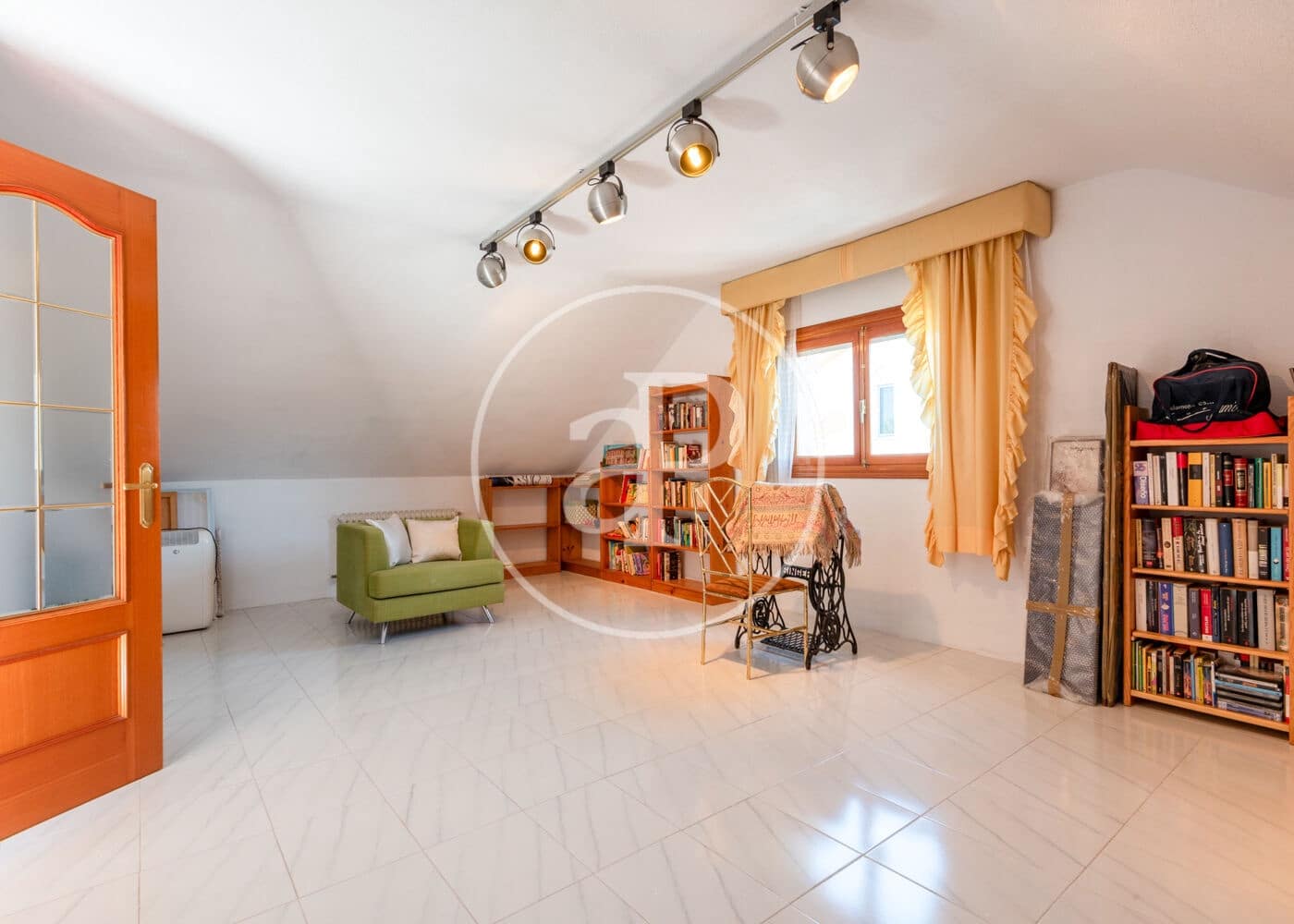 6 soveværelse Villa til salg i Pozuelo de Alarcon med swimmingpool - € 1.450.000 (Ref: 9171761)