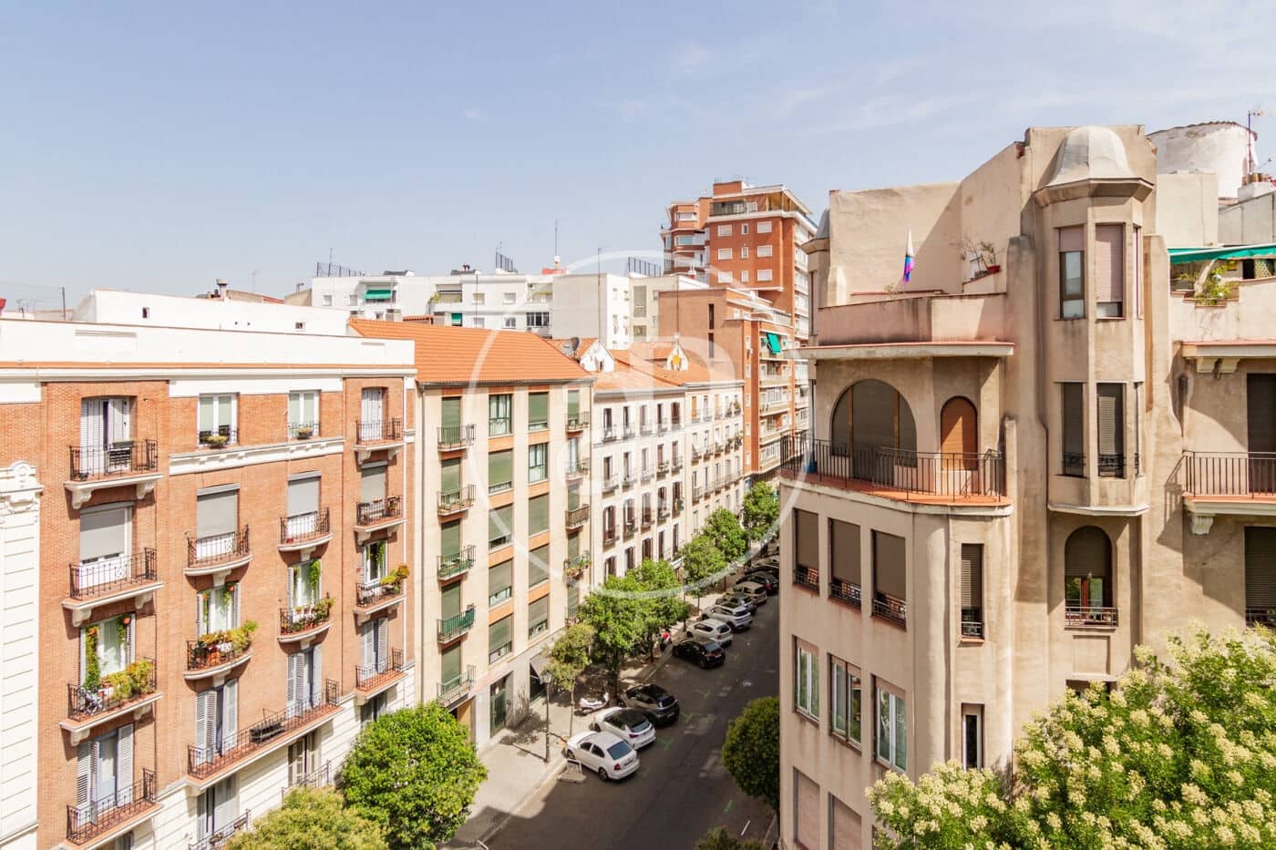 5 soveværelse Lejlighed til salg i Madrid by - € 1.875.000 (Ref: 9183879)
