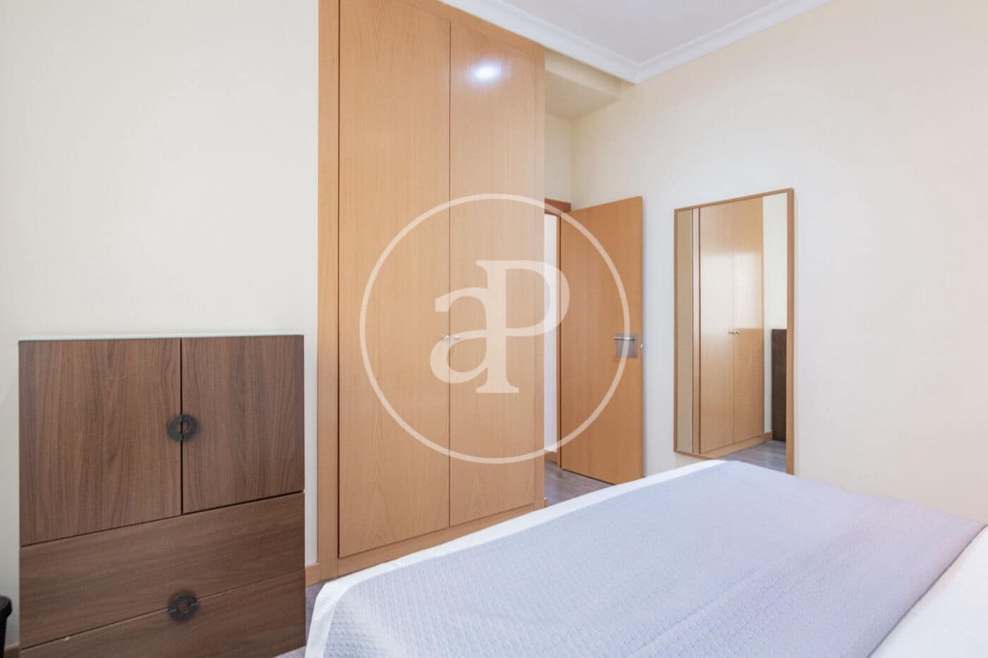 2 slaapkamer Appartement te huur in Madrid stad - € 2.500 (Ref: 9192568)