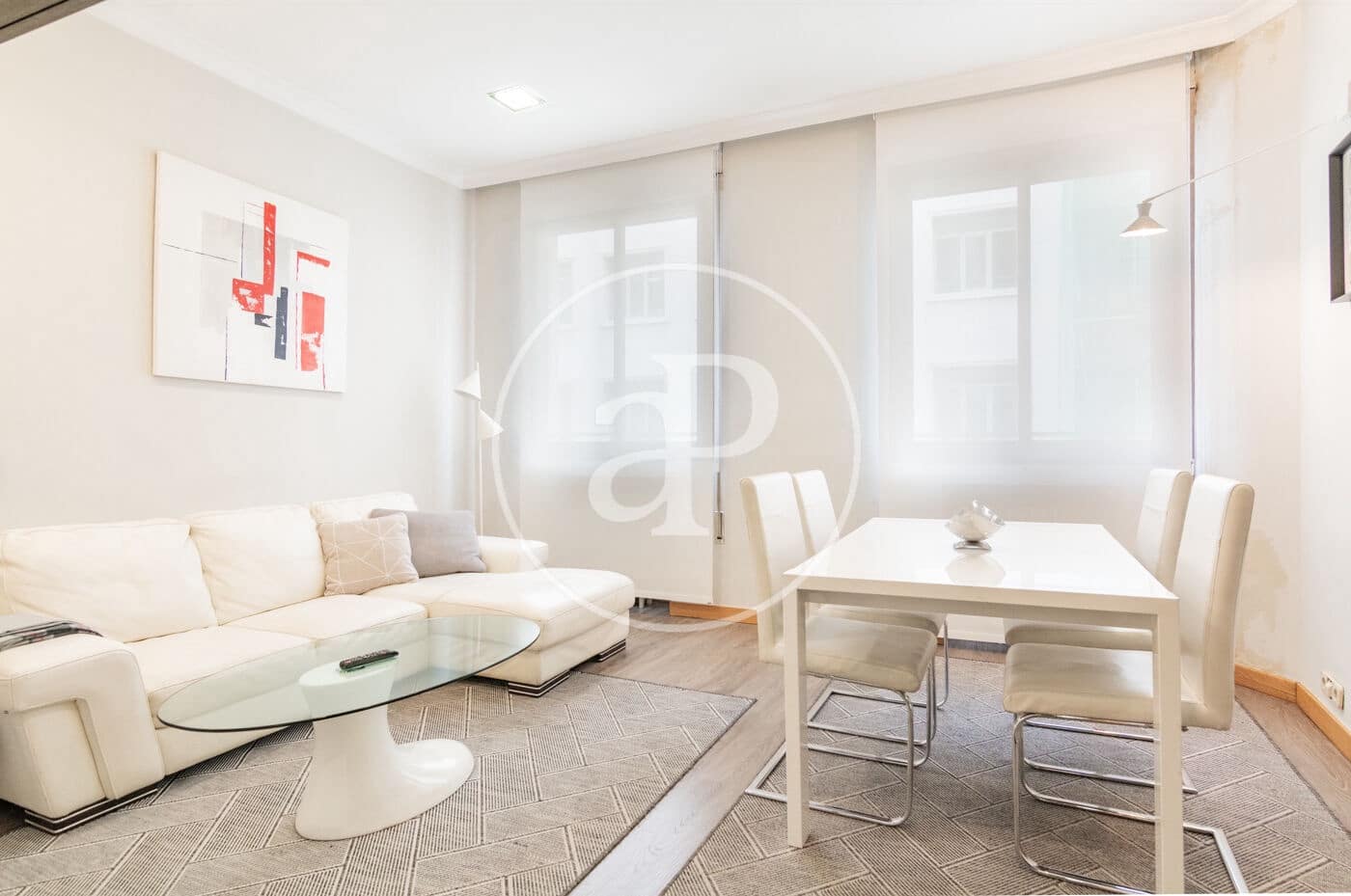 2 slaapkamer Appartement te huur in Madrid stad - € 2.500 (Ref: 9192568)