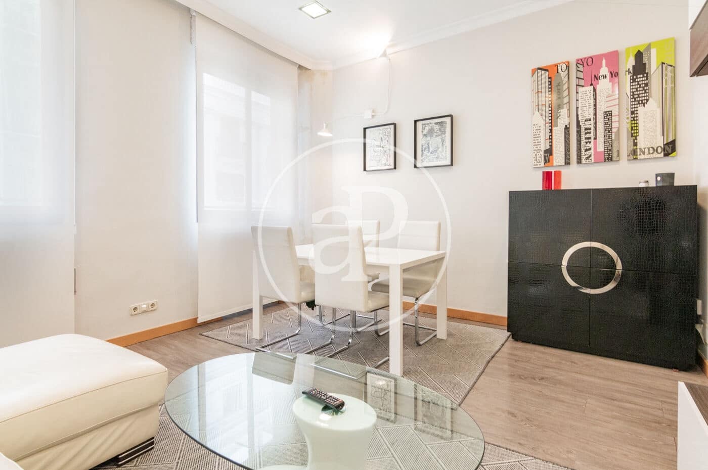 2 slaapkamer Appartement te huur in Madrid stad - € 2.500 (Ref: 9192568)