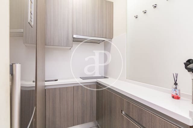 2 bedroom Apartment for rent in Sol, Madrid city - € 2,500 (Ref: 9192568)
