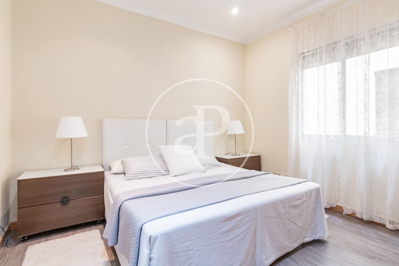 2 slaapkamer Appartement te huur in Madrid stad - € 2.500 (Ref: 9192568)