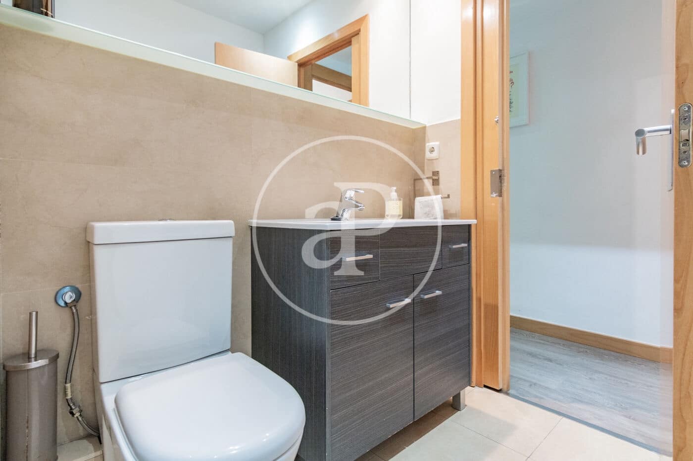 2 slaapkamer Appartement te huur in Madrid stad - € 2.500 (Ref: 9192568)