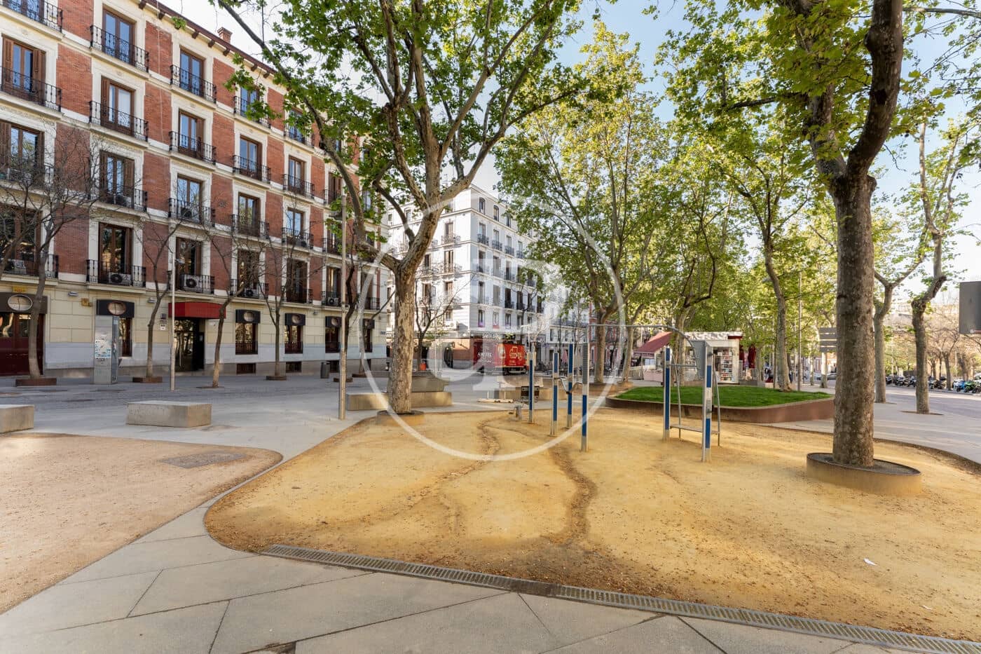 2 bedroom Apartment for rent in Madrid city - € 2,500 (Ref: 9192568)