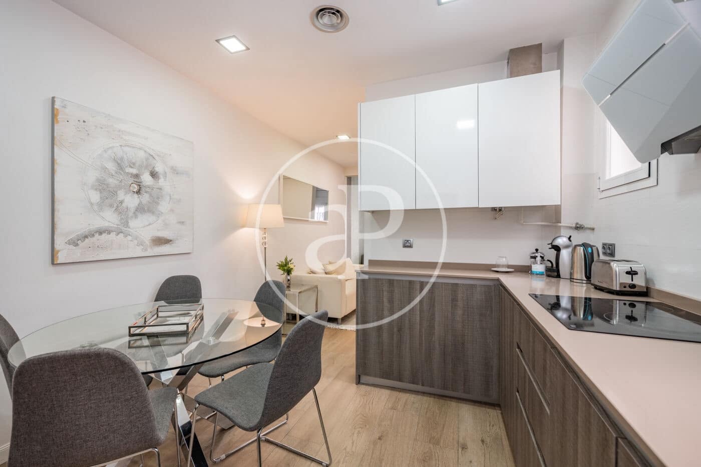 3 quarto Apartamento para arrendar em Madrid cidade - 2 600 € (Ref: 9194014)