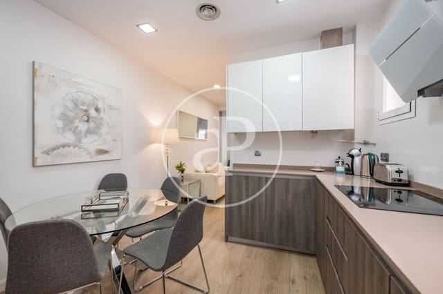 3 quarto Apartamento para arrendar em Castellana, Madrid cidade - 2 600 € (Ref: 9194014)