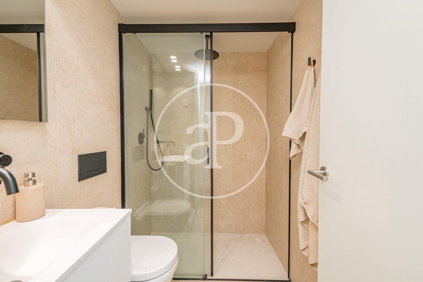 2 soveværelse Lejlighed til salg i Madrid by - € 1.680.000 (Ref: 9197966)