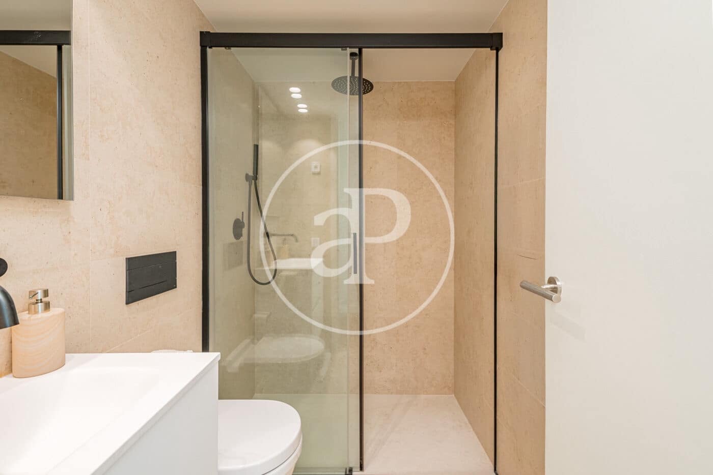 2 soveværelse Lejlighed til salg i Madrid by - € 1.680.000 (Ref: 9197966)