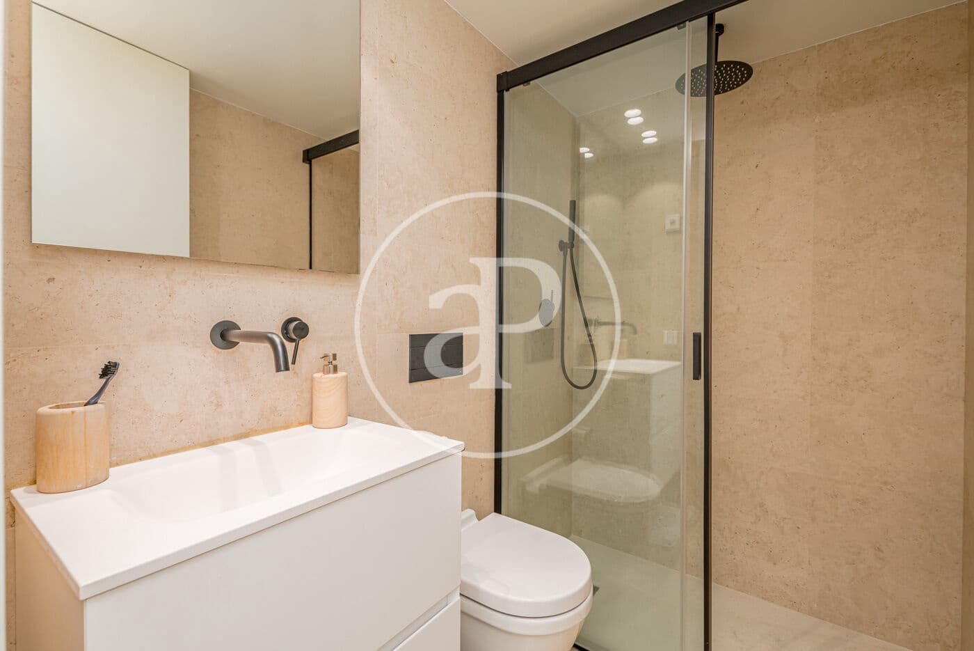 2 soveværelse Lejlighed til salg i Madrid by - € 1.680.000 (Ref: 9197966)