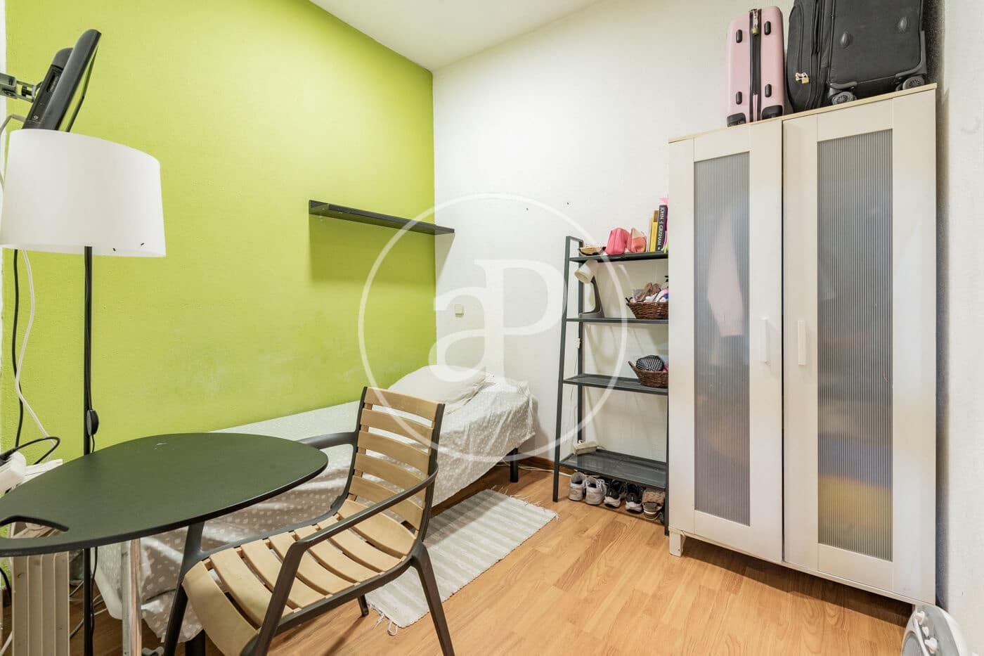 4 soveværelse Lejlighed til salg i Madrid by - € 390.000 (Ref: 9200733)