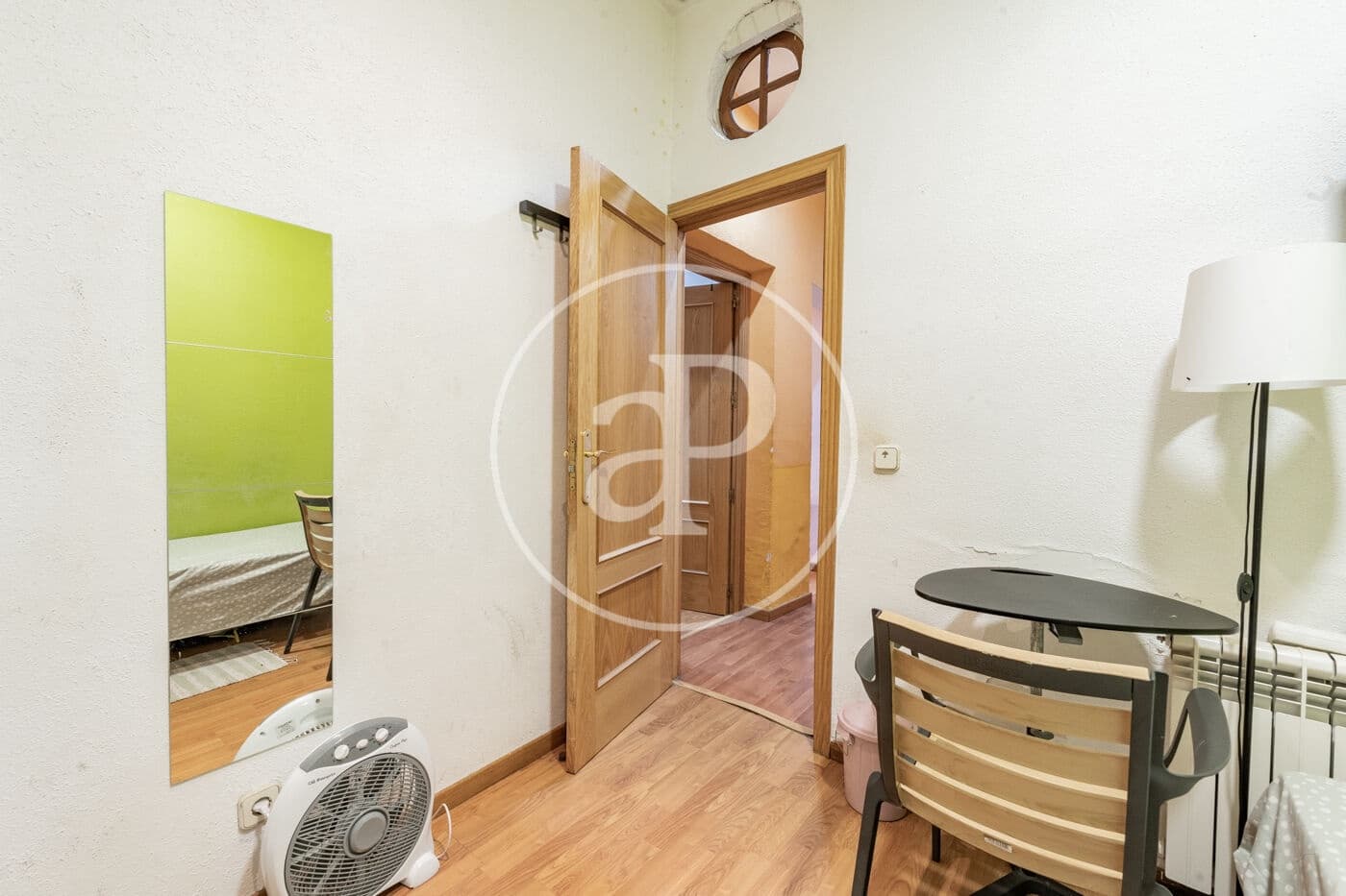 4 soveværelse Lejlighed til salg i Madrid by - € 390.000 (Ref: 9200733)