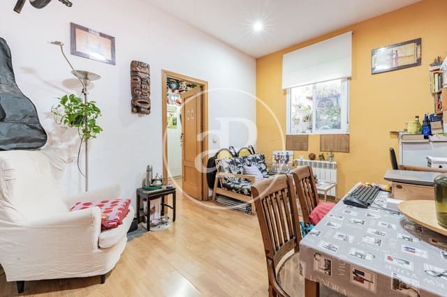 4 bedroom Apartment for sale in Embajadores, Madrid city - € 390,000 (Ref: 9200733)