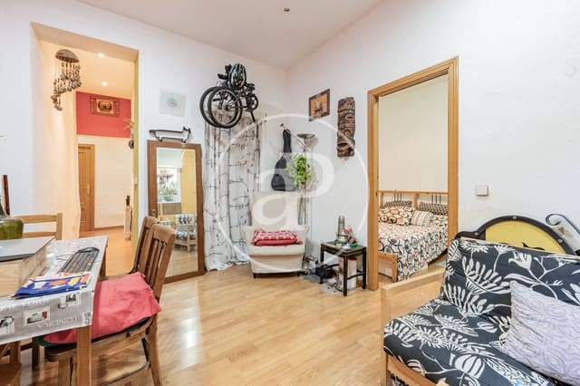 4 bedroom Apartment for sale in Embajadores, Madrid city - € 390,000 (Ref: 9200733)