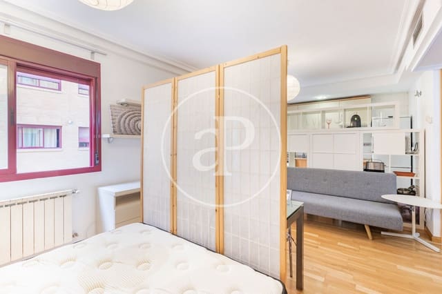 1 slaapkamer Appartement te huur in Delicias, Madrid stad met zwembad - € 1.200 (Ref: 9200735)