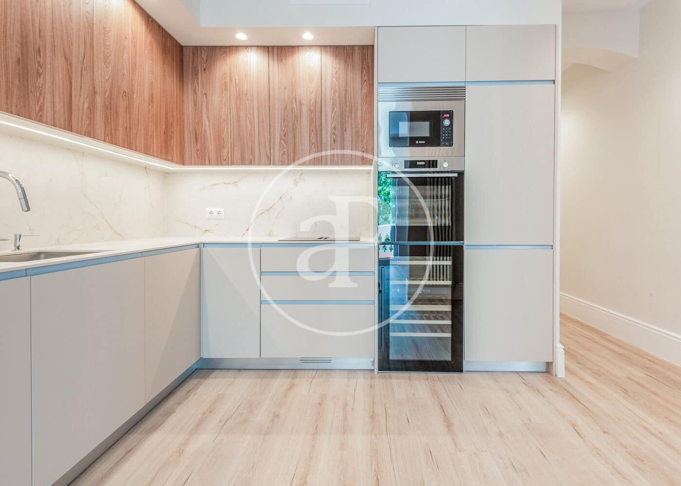 3 soveværelse Lejlighed til salg i Madrid by - € 1.650.000 (Ref: 9200743)