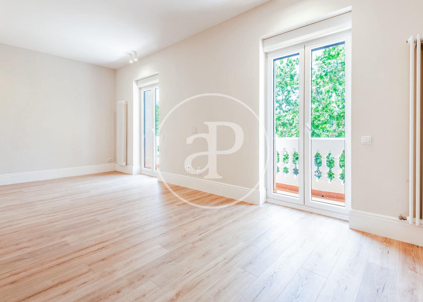 3 soveværelse Lejlighed til salg i Madrid by - € 1.650.000 (Ref: 9200743)