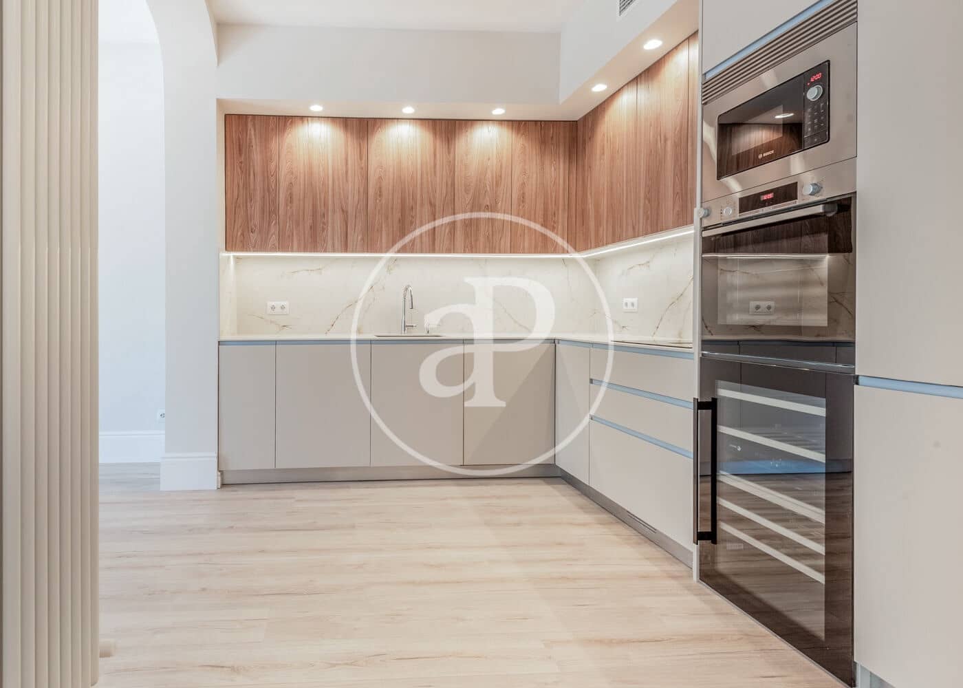 3 soveværelse Lejlighed til salg i Madrid by - € 1.650.000 (Ref: 9200743)