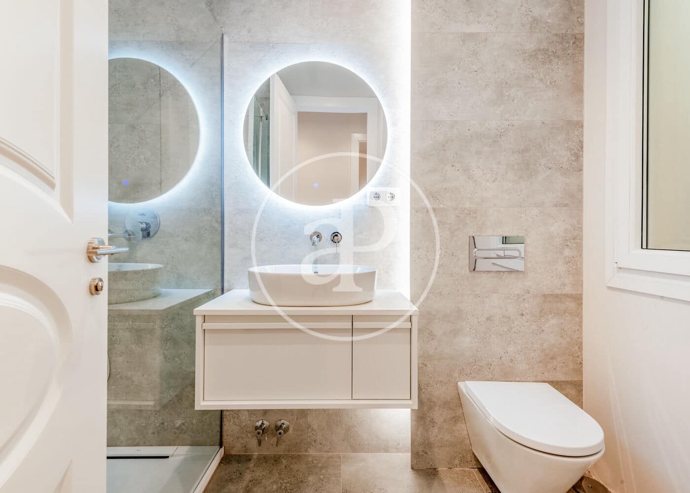 3 soveværelse Lejlighed til salg i Madrid by - € 1.650.000 (Ref: 9200743)