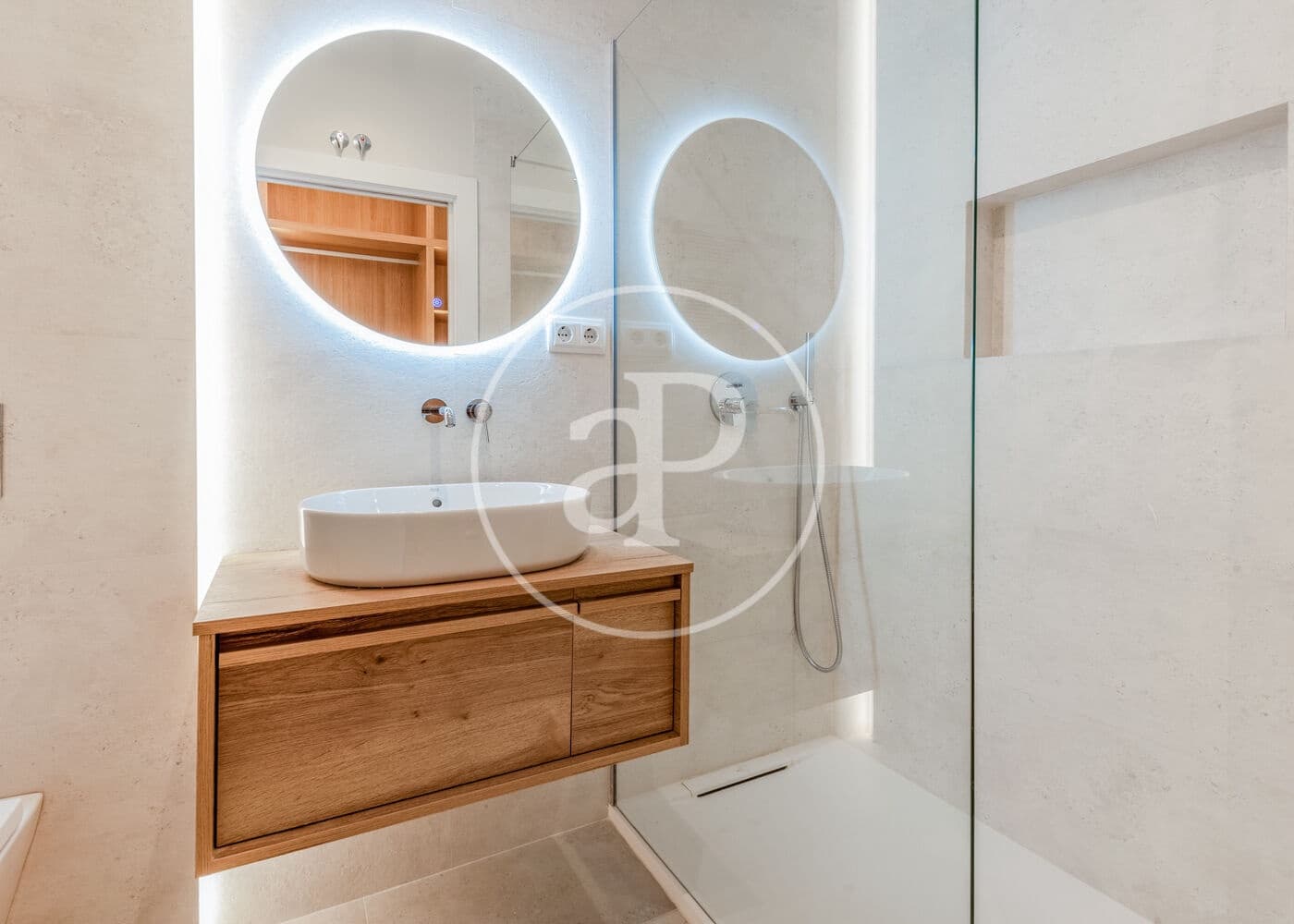 3 soveværelse Lejlighed til salg i Madrid by - € 1.650.000 (Ref: 9200743)