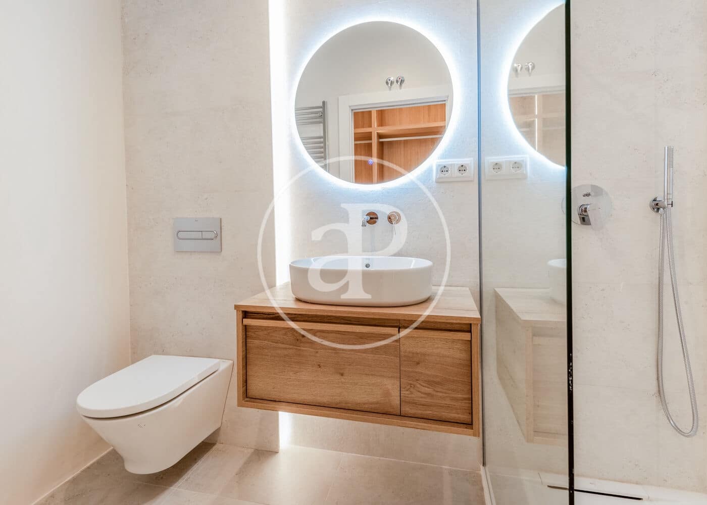 3 soveværelse Lejlighed til salg i Madrid by - € 1.650.000 (Ref: 9200743)