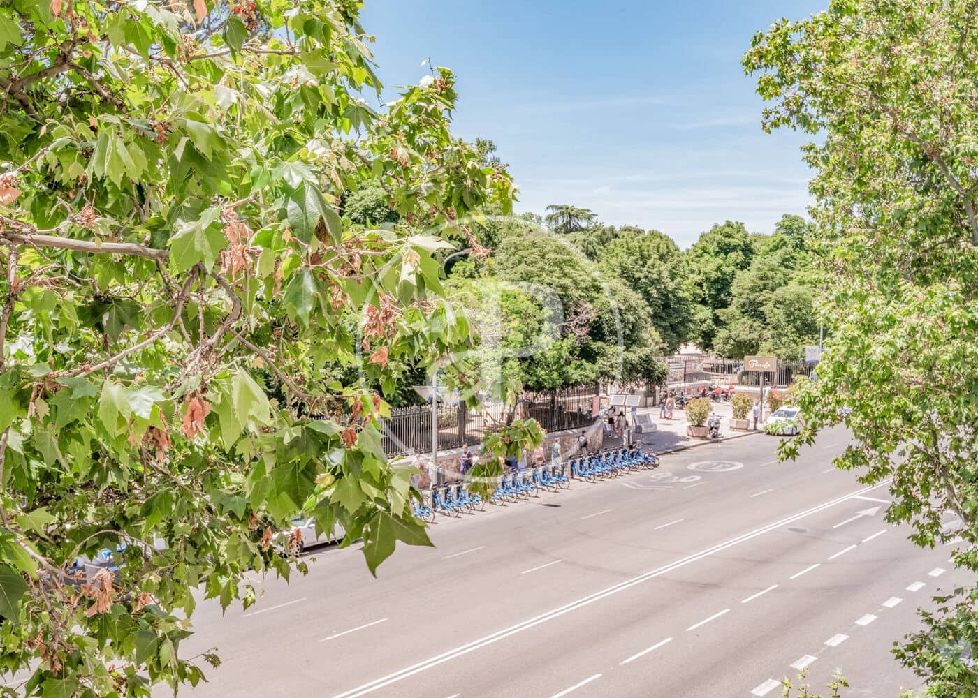 3 soveværelse Lejlighed til salg i Madrid by - € 1.650.000 (Ref: 9200743)