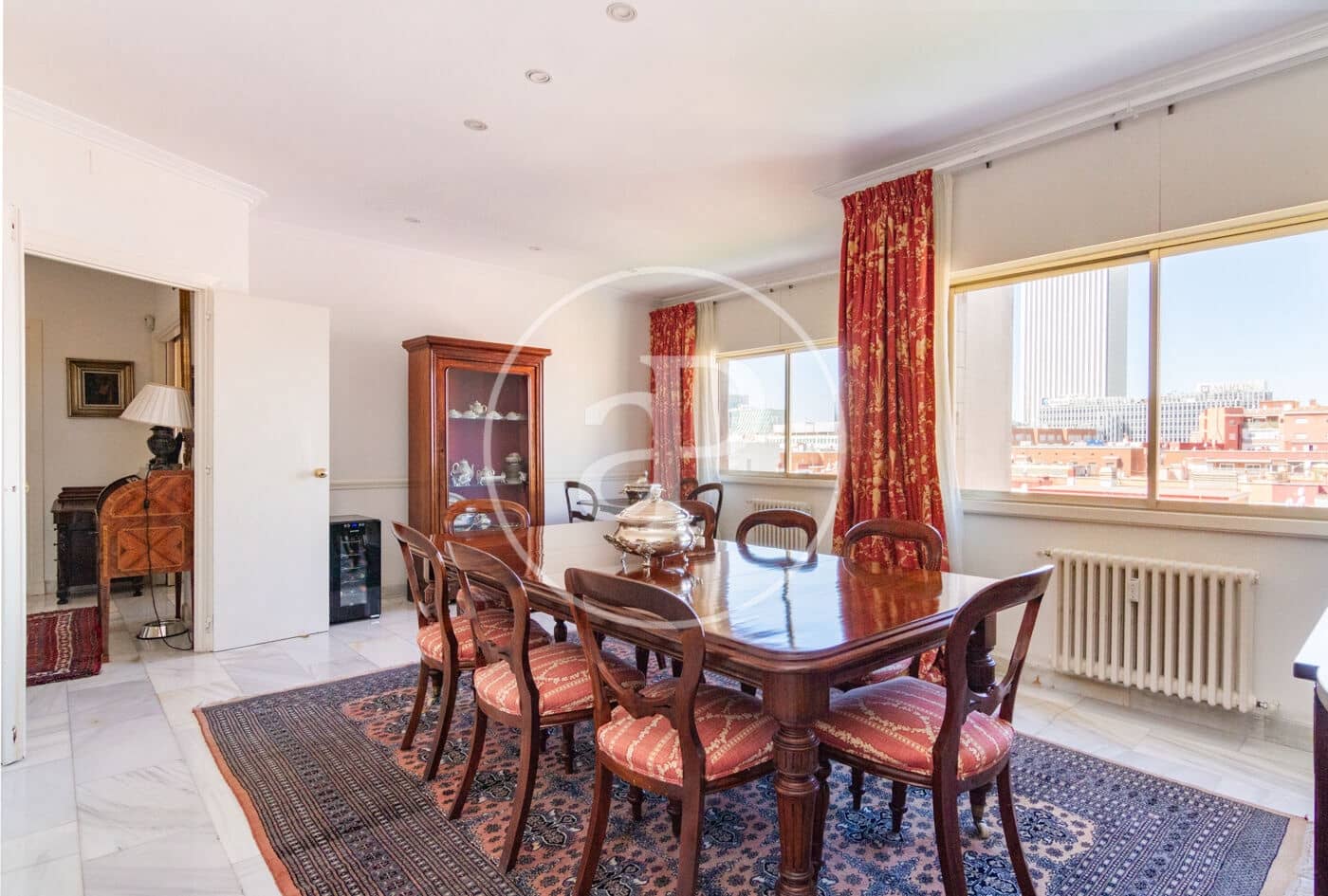 4 makuuhuone Huoneisto myytävänä paikassa Madrid kaupunki - 3 375 000 € (Ref: 9206807)