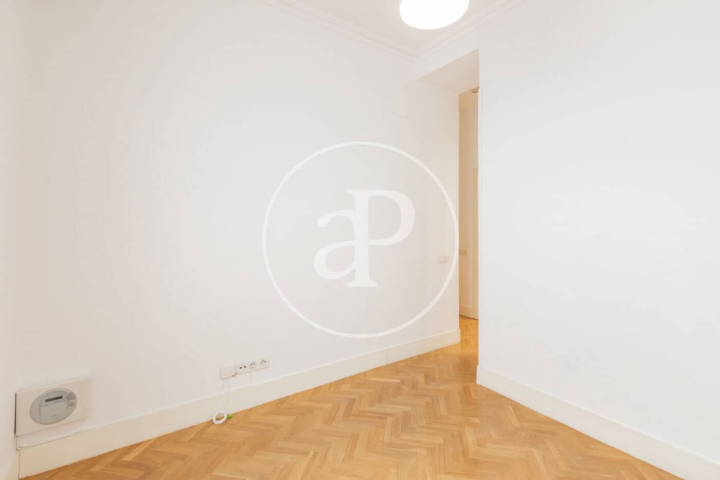 3 soveværelse Lejlighed til leje i Madrid by - € 3.300 (Ref: 9206808)