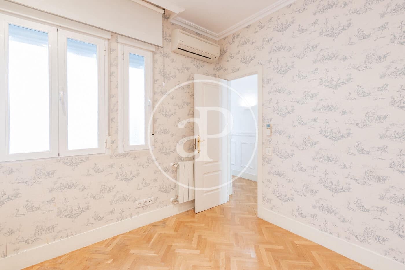 3 soveværelse Lejlighed til leje i Madrid by - € 3.300 (Ref: 9206808)