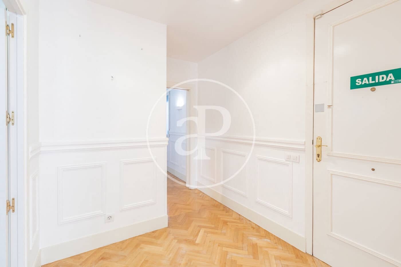 3 soveværelse Lejlighed til leje i Madrid by - € 3.300 (Ref: 9206808)