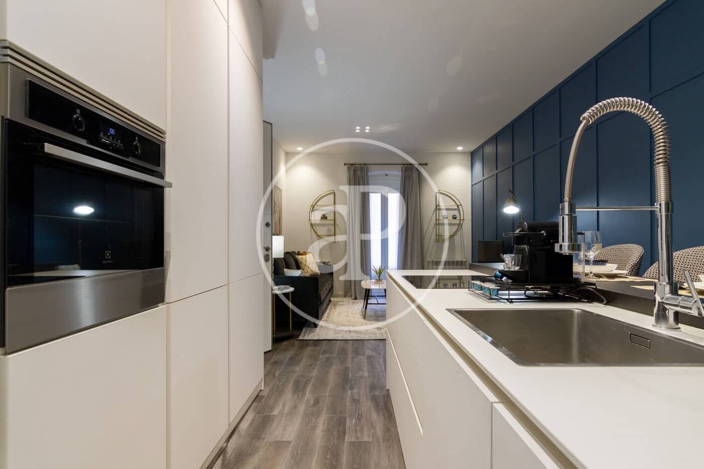 2 quarto Apartamento para arrendar em Madrid cidade - 2 700 € (Ref: 9208575)