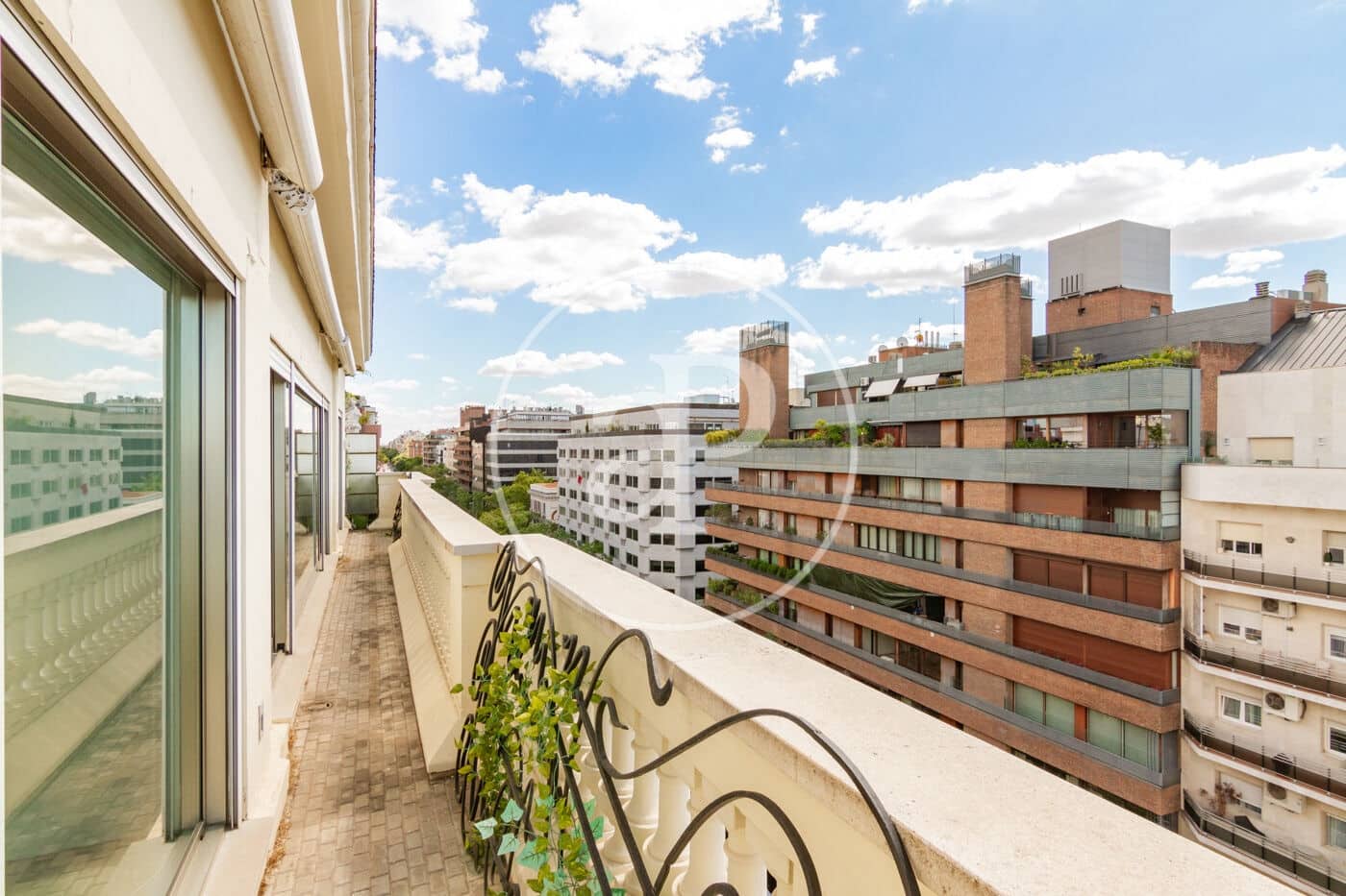 6 soverom Leilighet til leie i Madrid by - € 21 000 (Ref: 9208577)