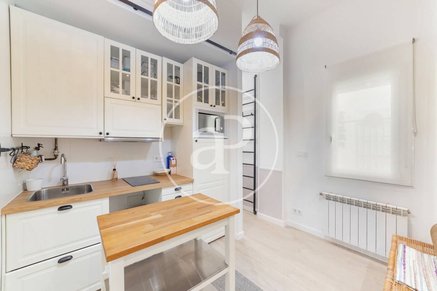 1 bedroom Apartment for rent in Madrid city - € 1,600 (Ref: 9215403)