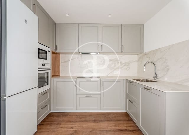 2 chambre Appartement à vendre à Cuatro Caminos, Madrid ville - 990 000 € (Ref: 9215406)